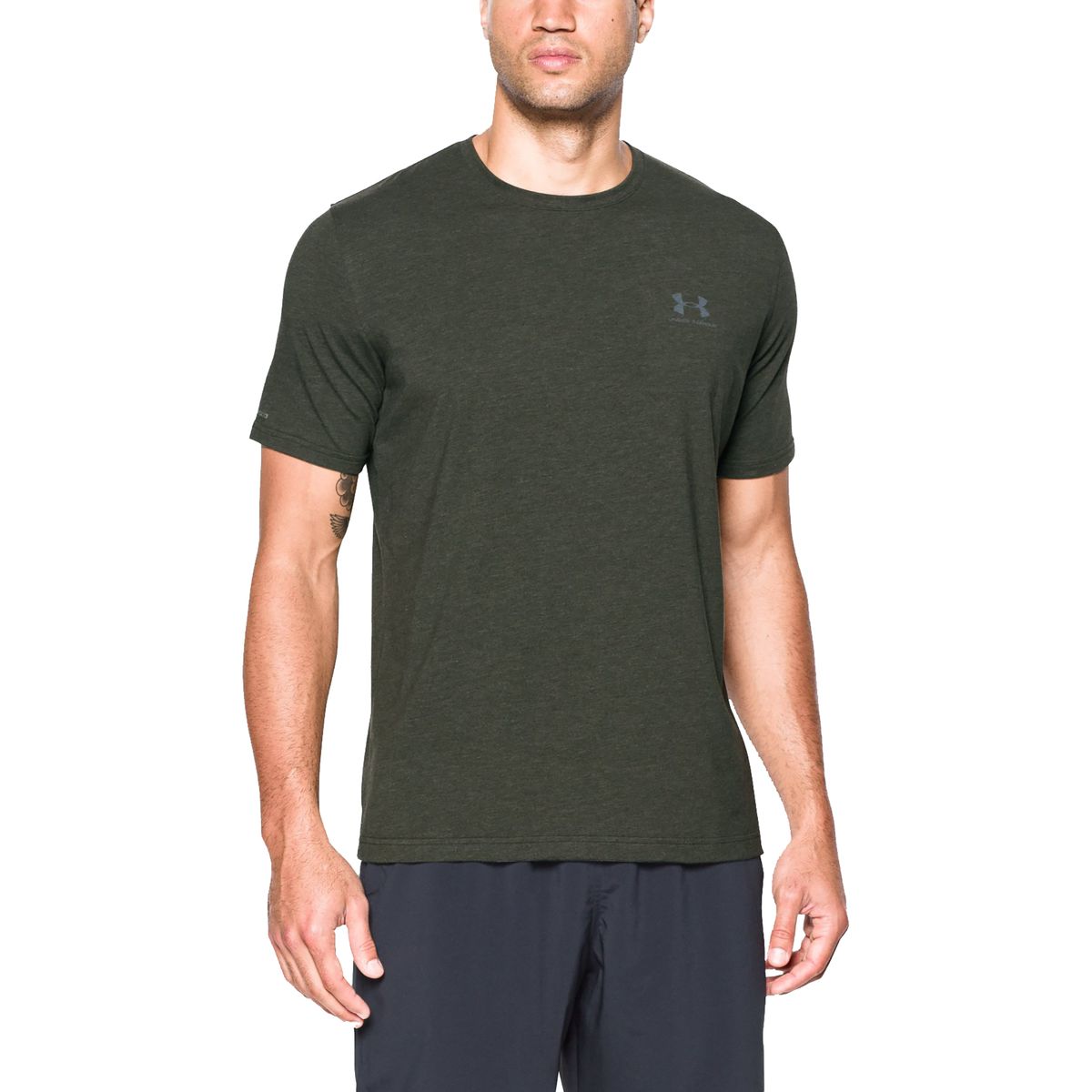 Under Armour Charged Cotton Sportstyle Left Chest Lockup T-Shirt - Men's -  Clothing