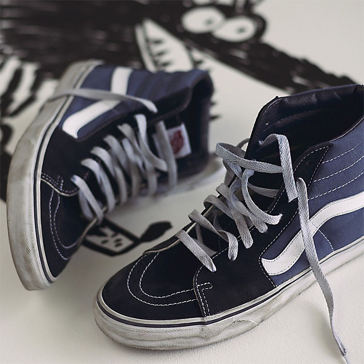 Vans sk8 hi black navy hotsell