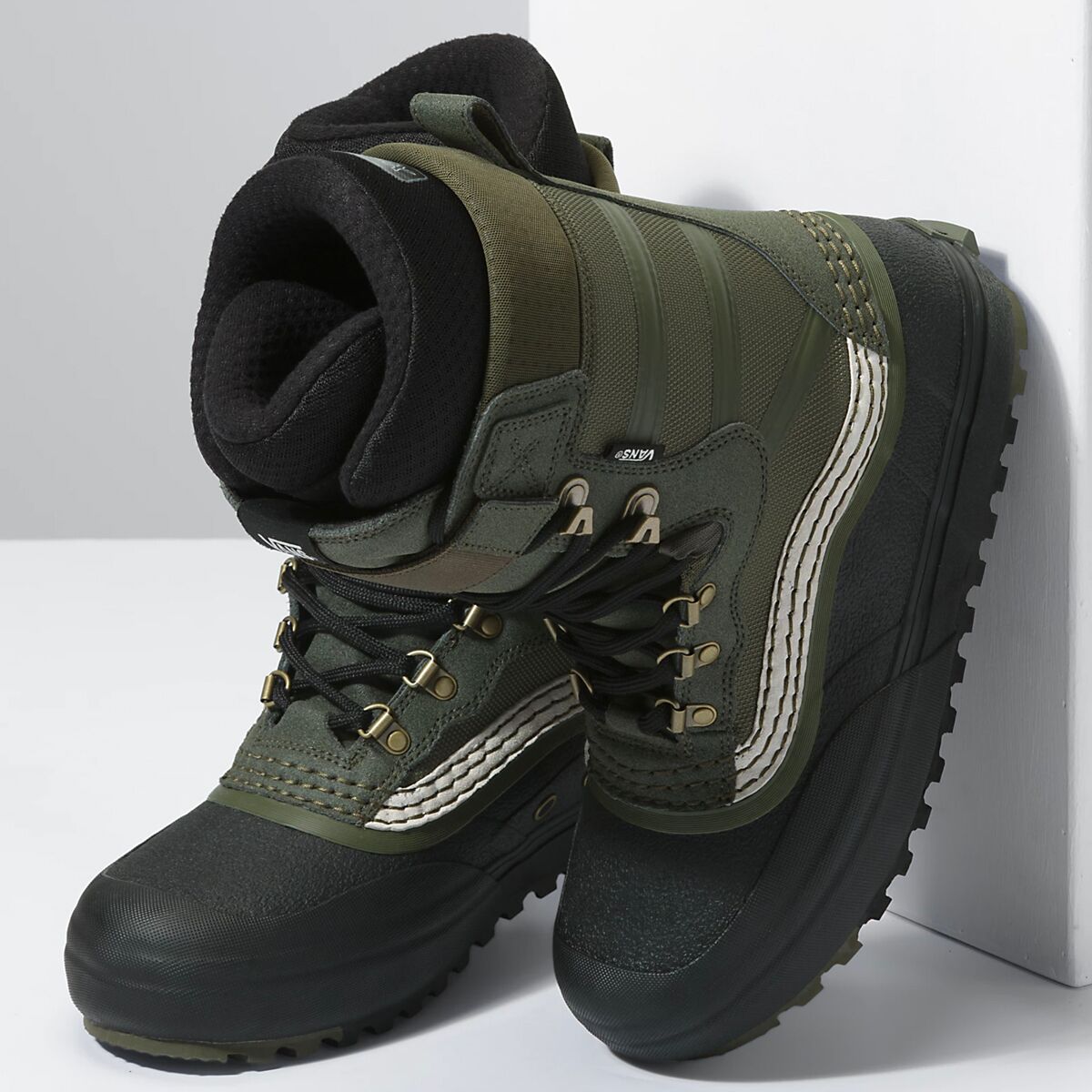 vans standard powsurf boot