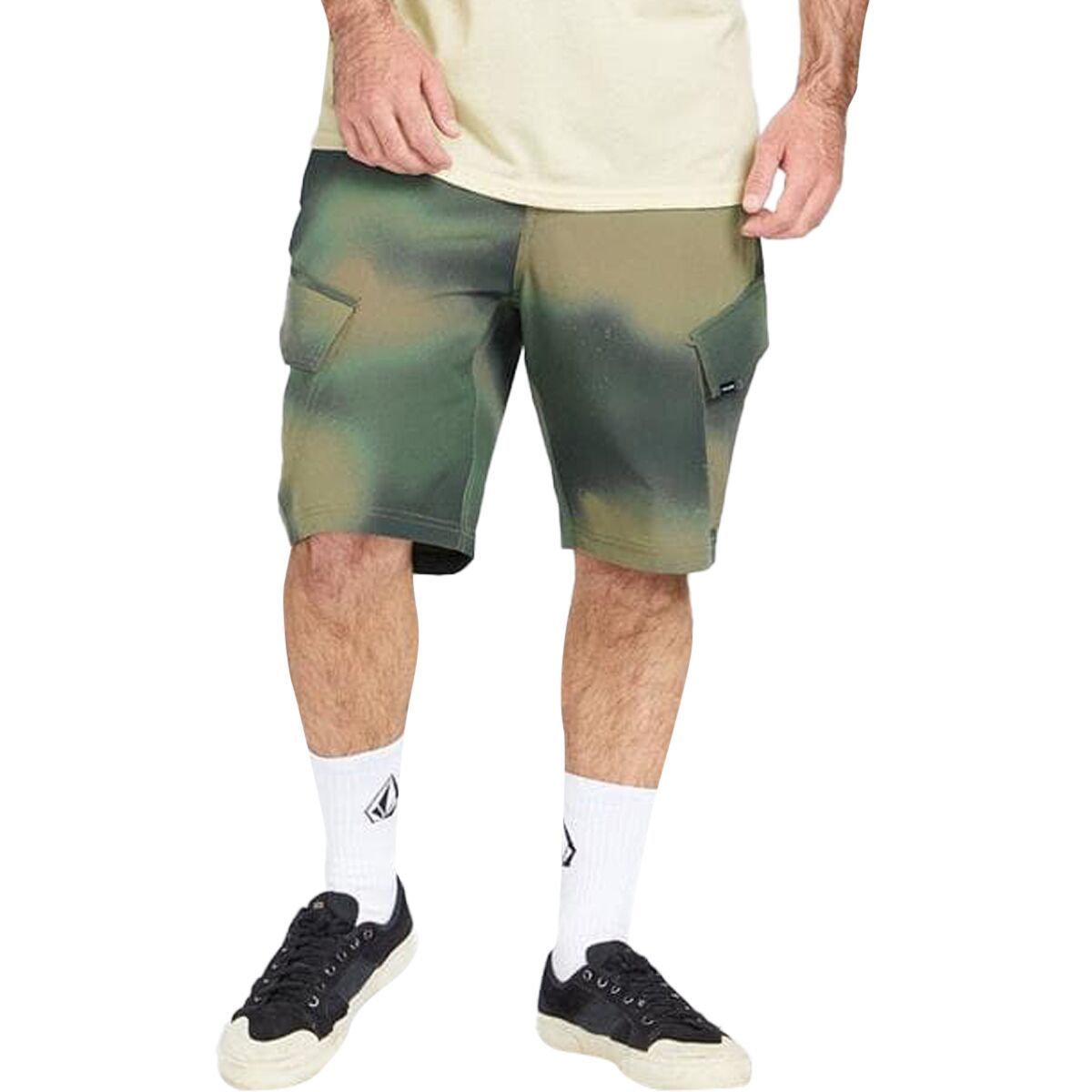 Image of Volcom Country Days Hybrid 20in Short - Men's Camouflage, 32