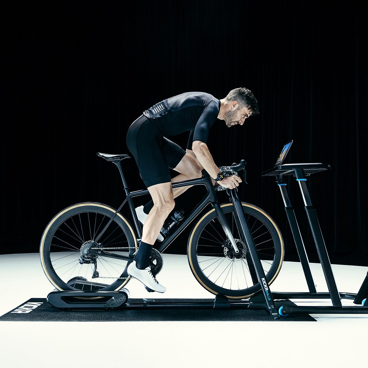 Wahoo Fitness KICKR Rollr - Bike