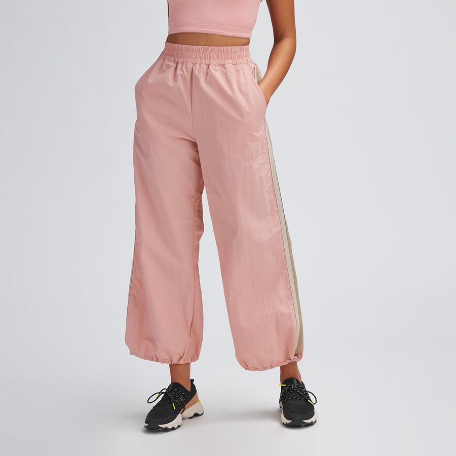 【BAON】24SS★ [BAONHAUS] nylon balloon banding jogger PT Balloon plush joggers - Women's fashion | Stradivarius