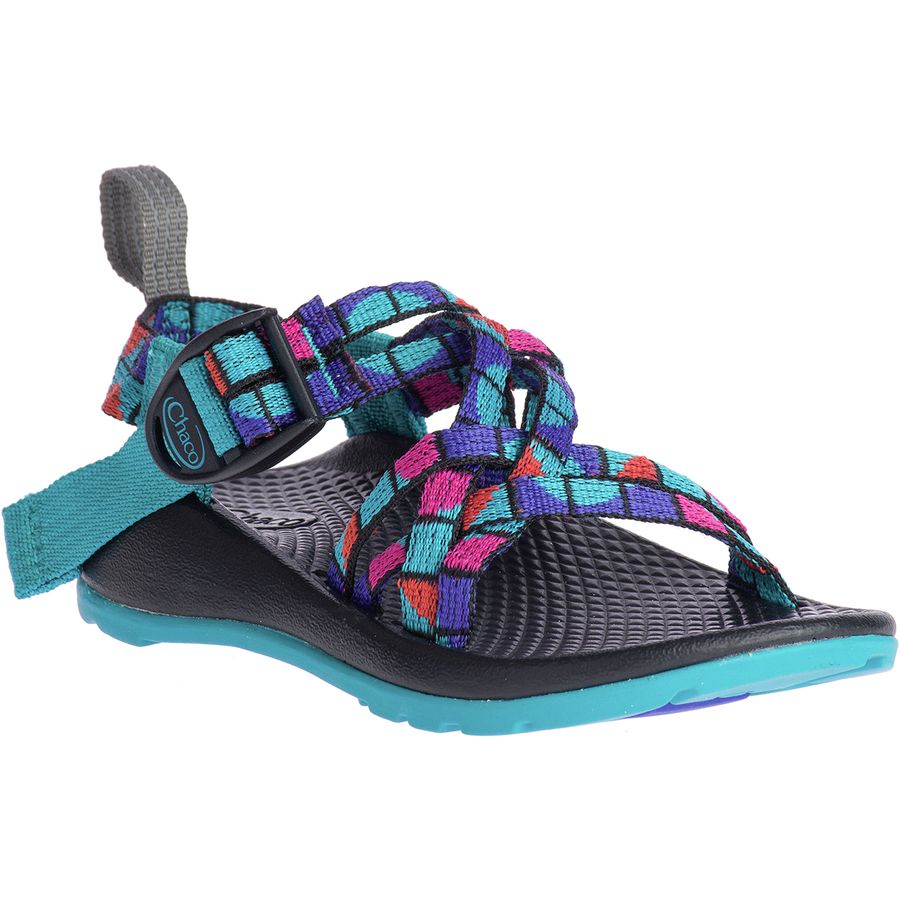 girls chacos
