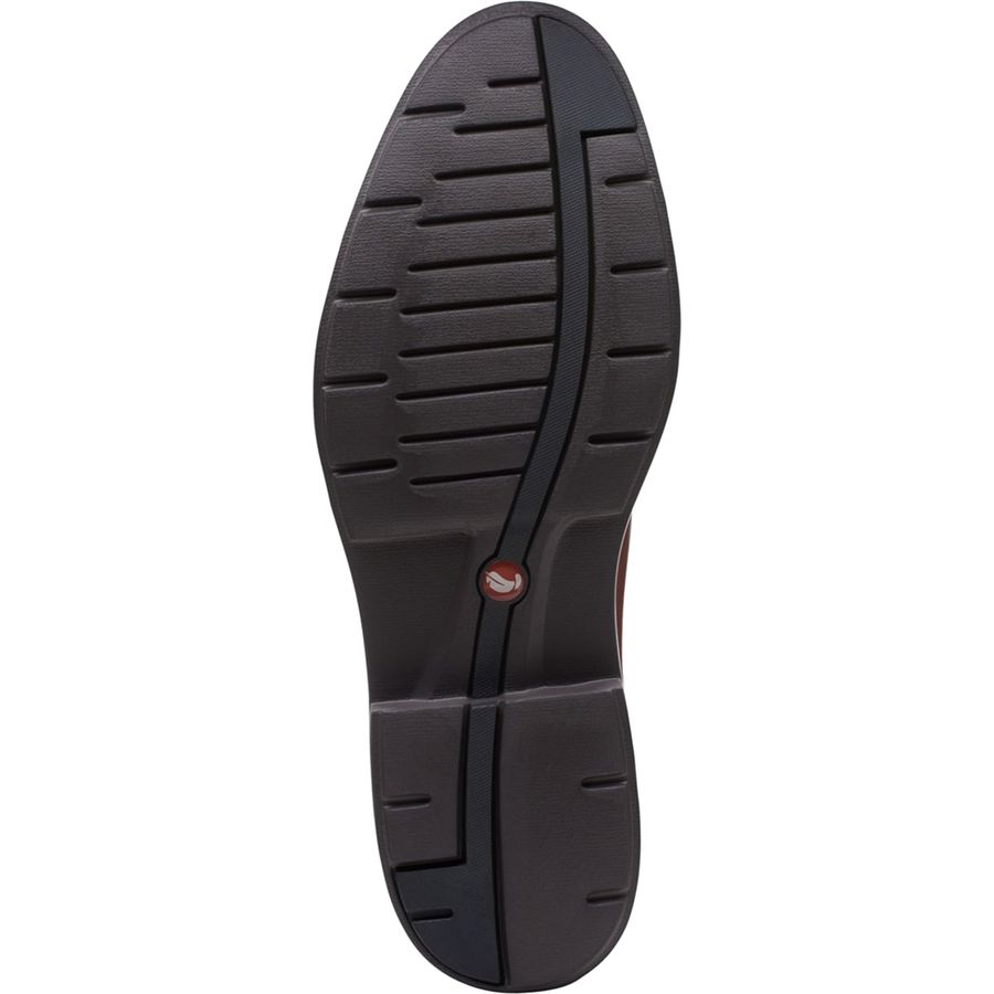 un tailor tie clarks