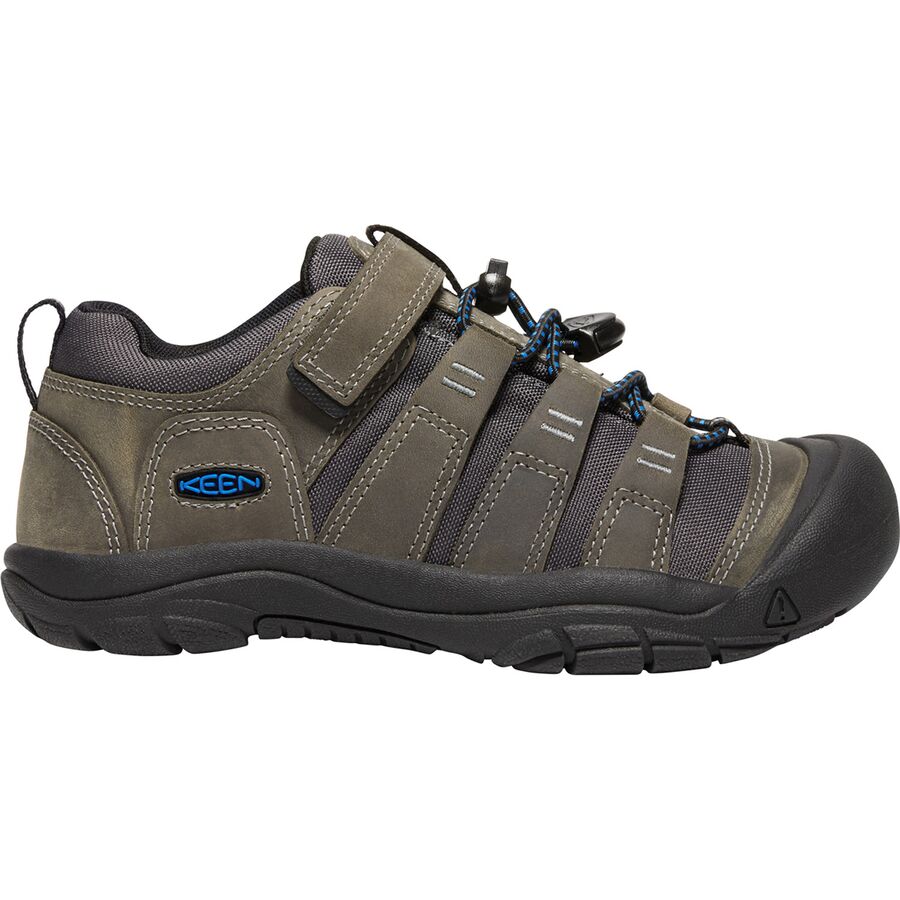 Keen boys hotsell shoes