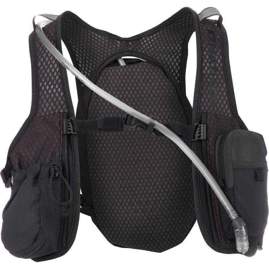 nathan intensity hydration vest