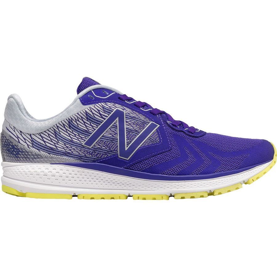 Curved Lasts Of Running Shoes Curved Lasts Of Running Shoes