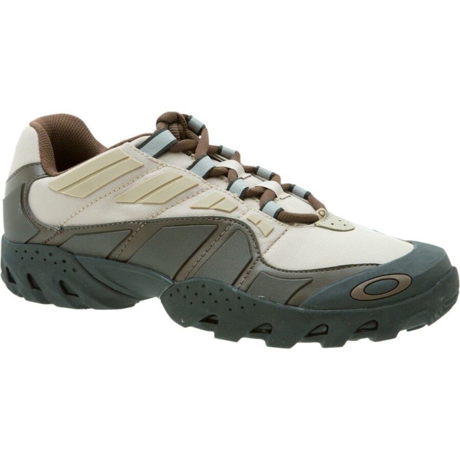 oakley hiking shoes