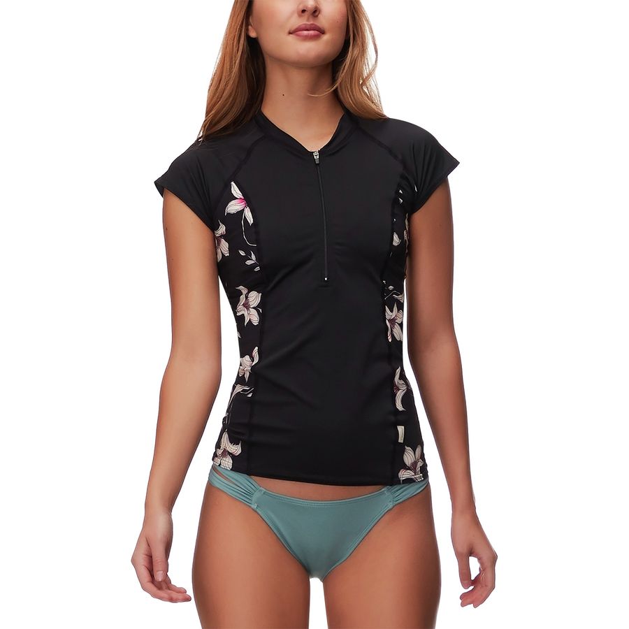 Women's short on sale sleeve rash guard