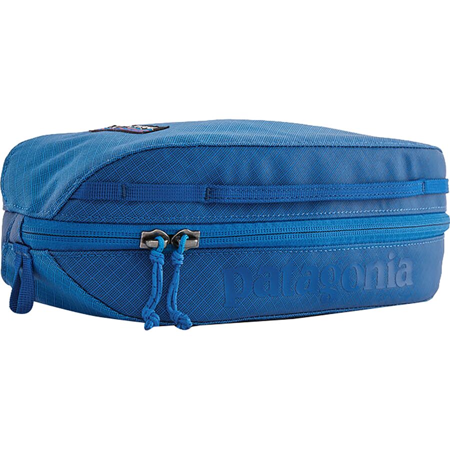 Patagonia black hole cube small outlet
