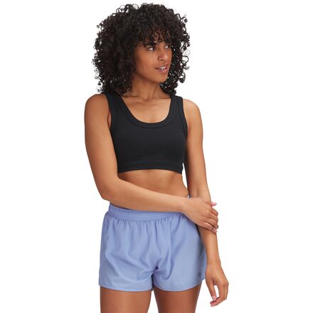 フィットネストップス [Alo Yoga] Wellness Bra Alo Yoga | Wellness Bra - White | The Sports Edit