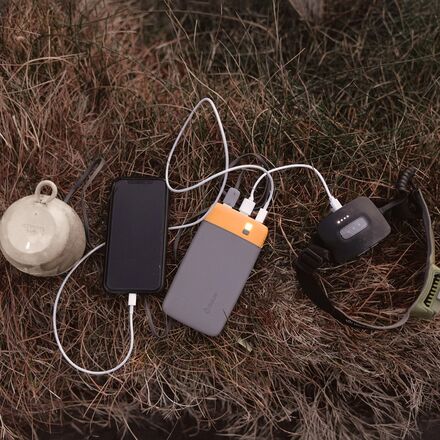 BioLite Charge 40 PD Powerbank - Hike & Camp