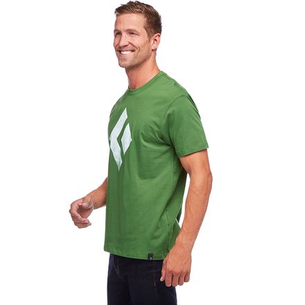 black diamond chalked up tee