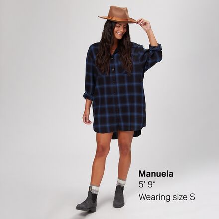 How to Style a Flannel Shirt Dress