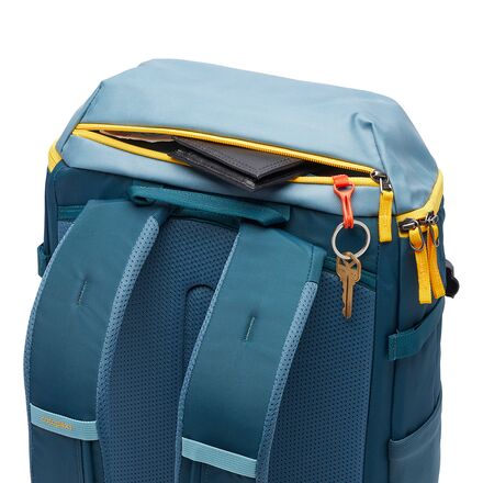 28 l hiking backpack Mountain Hardwear Field Day 28L Backpack Dark Storm