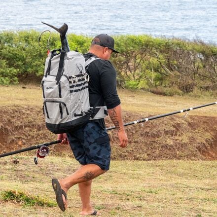 Dakine ulua backpack outlet