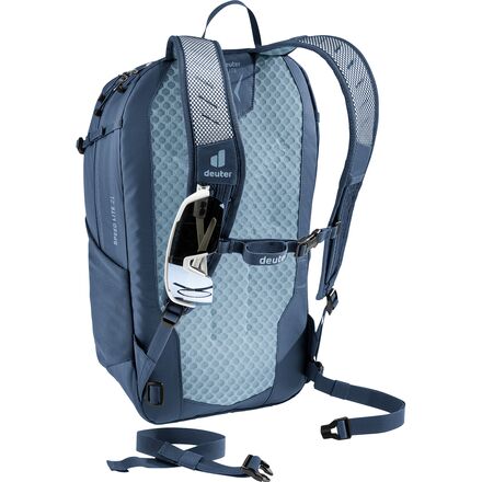 deuter 21 backpack Speedlite Specially crafted for active outdoor enthusiasts and daily commuters alike Deuter Speed Lite 21