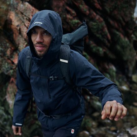 Fjallraven HC Hydratic Trail Jacket - Men's - Clothing