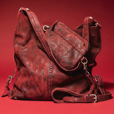Free People 牛革バッグ Free People Dallas Distressed Lea Bag - Women's - Accessories