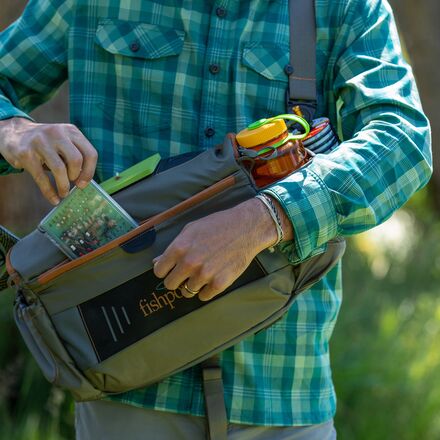 Fishpond flathead online sling pack