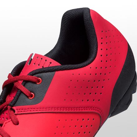 Giro lace top up
