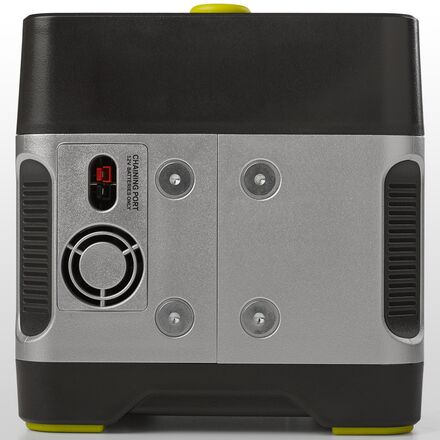 Goal Zero Yeti 400 Solar Generator - Hike & Camp