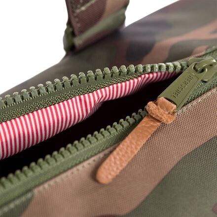 Herschel camo hotsell duffle bag