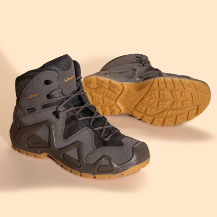 ローバー LOWA マウンテンエクスパートGTX  EVO MEN‘Ｓ UK8 Lowa Mountain Expert GTX EVO Boot - Men's Review | Gear