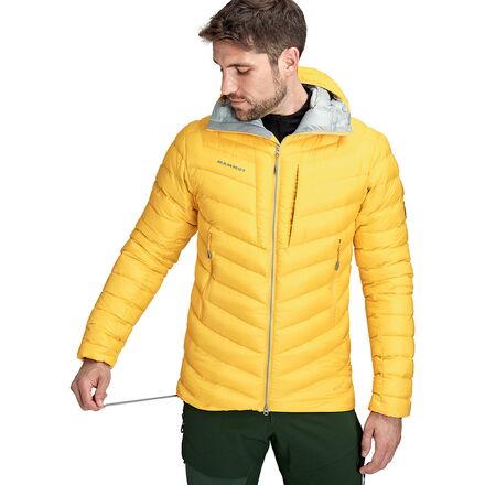mammut broad peak in hooded jacket men