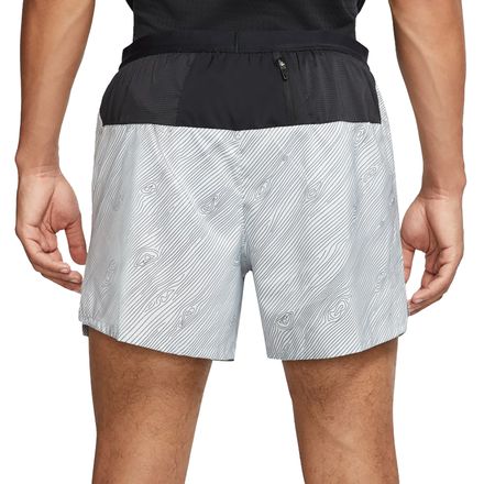 nike flex stride 5in