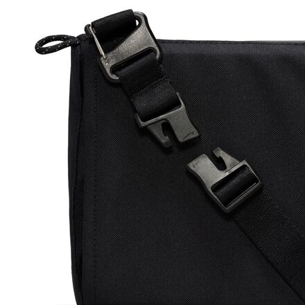 Nike ACG Daymax Crossbody Bag - Accessories