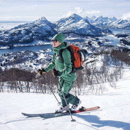 Norrona Lofoten GORE-TEX PRO Jacket - Women's - Clothing