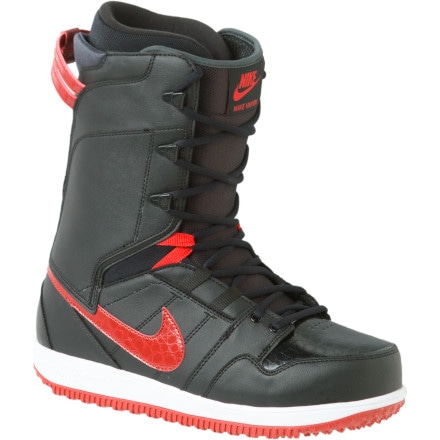 Red snowboarding boots 2025