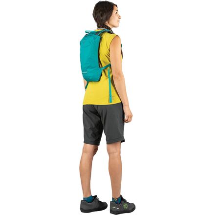 Osprey Kitsuma 1.5 L Pink Backpack Accents Bikini Hiking Outdoor Activities Osprey Packs Kitsuma 1.5L Backpack - Women main image 3