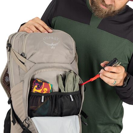 Osprey Packs Osprey Raptor 14 2019 Osprey Raptor 14 MTB Backpack: Well  Thought-out Touring Pack