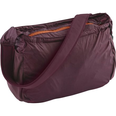 バッグ PATAGONIA LIGHTWEIGHT TRAVELCOURIER15L Patagonia Lightweight Travel Courier 15L – Cool Tools