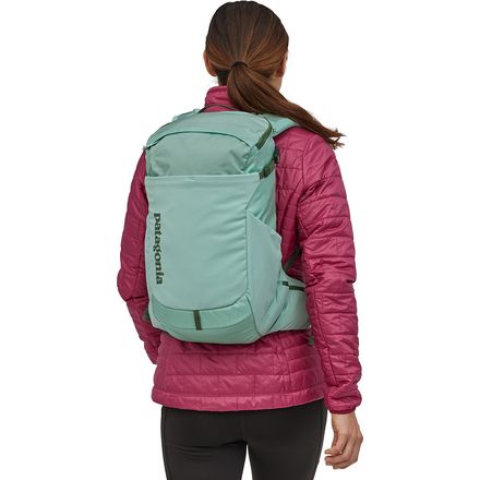 Patagonia nine sales trails 18l women's