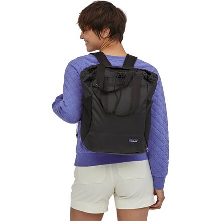 patagonia black hole 27l Ultralight Tote Pack Coontail removable back padding can be used as a seat cushion and the elasticated mesh pockets keep drinks ready at all times Patagonia Black Ultralight Black Hole