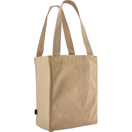 patagonia market bag Recycled Tote Our Patagonia Recycled Market Tote is made from fabric scraps and recycled bottles to help reduce our reliance on virgin raw materials Patagonia - Market Logo-Print Organic