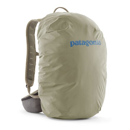 backpack rain cover patagonia Guidewater Golden Caramel/Noble Grey designed to keep water out during extended exposure to wet conditions Patagonia Black Hole Pack 25L
