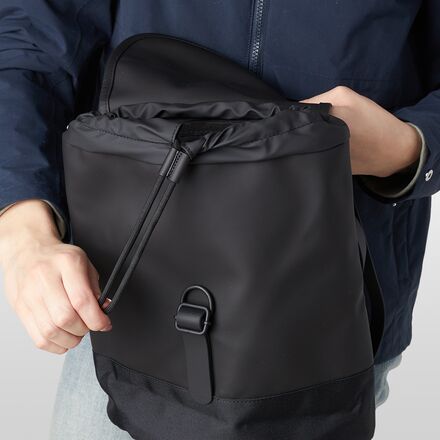 black tote travel bag Marc Jacobs The Travel Bag