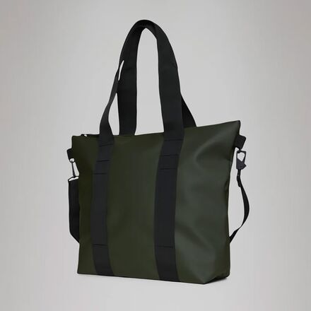 fashionable backpacks tumi Tumi Backpack Review: Is the Voyager Uma the Most Stylish And Practical  Backpack For Work?