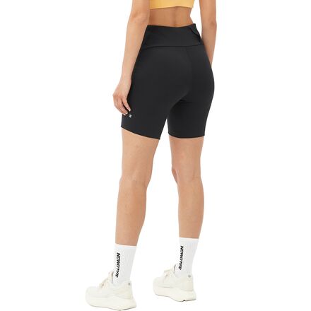 【SALOMON】 Shakeout Core Short Tights 6 Inch W /追跡付 Salomon Shakeout 6in Short Tight - Women's - Clothing