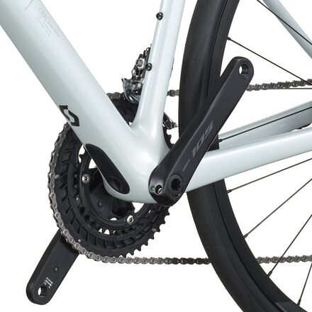 Discover the Scott Addict 50: Comfort Meets Shimano 105 Performance