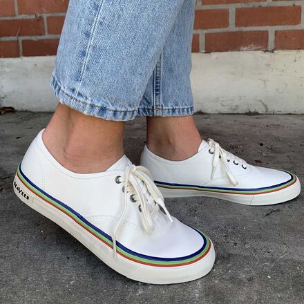 SeaVees レジェンド Sneaker Pride レディース スニーカー Bleach