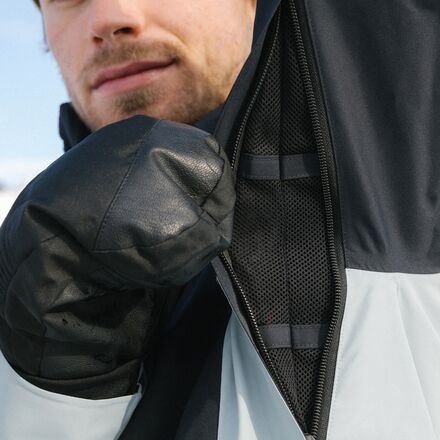 使用2回686 MENS HYDRA THERMAGRAPH JACKET S 686 Men's Hydra Thermagraph Jacket Past Season