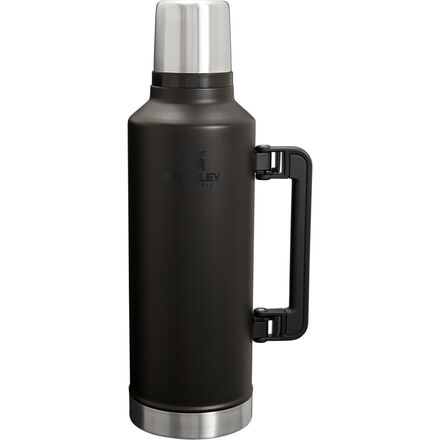 Stanley Classic Legendary Bottle - 2.5qt - Hike & Camp