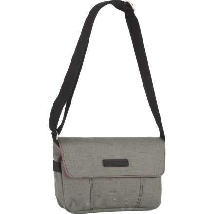 womens timbuk2 bag Flight Classic Messenger Built tough with premium quality fabrics with measured durability Timbuk2 Women's Page Black Crossbody