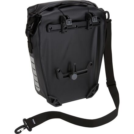 【極美品】THULE/ shield pannier 17L バックパック Thule Shield 17L Pannier - Bike