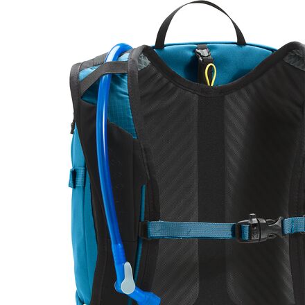 the north face basin 24l backpack